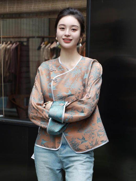 瑕疵| 盛唐牡丹 |花锦缎喜鹊纹外套-灰蓝橙色双面(正反两穿)[特价品]](特殊商品不退不换) 商品图0