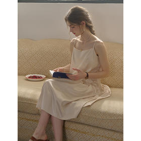 SimpleRetro香槟珠光 提花缎面法式吊带裙连衣裙女夏短款a字裙子