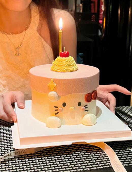 戴蝴蝶结的hello kitty 商品图0