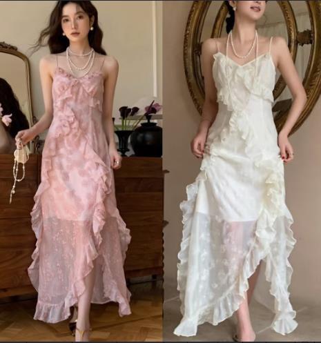 【门店同款】ENJOY夏季南法-层层荷叶不规则吊带裙 157303704 商品图0