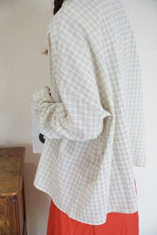 apuntob 小领口浅色格纹长袖衬衫 商品图5