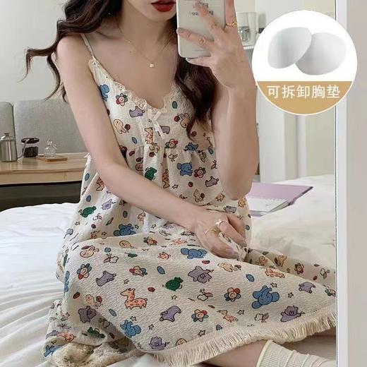 【吊带睡裙不分身材，谁穿谁好看】夏季爆款带胸垫可拆，面料轻薄柔软透气舒适，泡泡棉睡衣女款宽松甜美可爱家居服睡裙QQ 商品图2