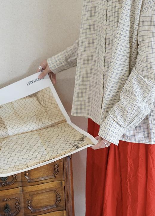 apuntob 小领口浅色格纹长袖衬衫 商品图6