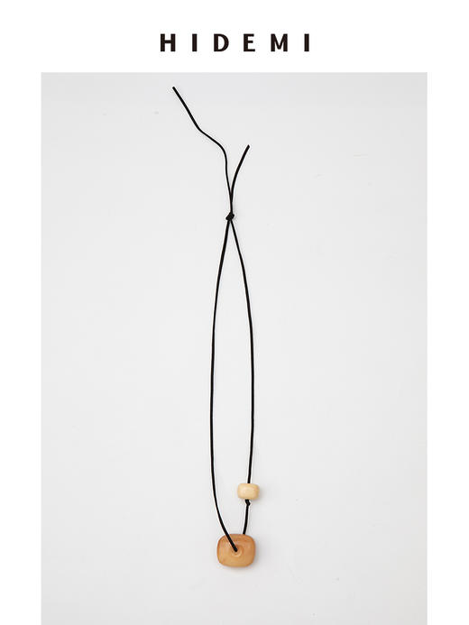 HIDEMI 昨日我是月亮系列双体象牙果实设计感皮绳项链 商品图2
