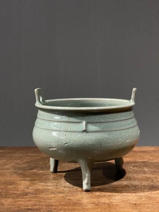 官窑釉青瓷三足双耳鼎式炉，顺丰包邮 商品图3