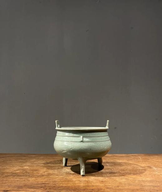 官窑釉青瓷三足双耳鼎式炉，顺丰包邮 商品图6