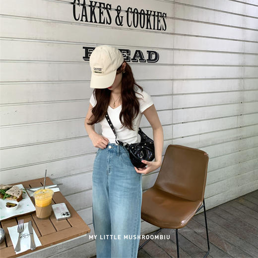 金蘑菇菇 韩漫top / 纯色v领针织短袖t恤女短款小个子上衣 商品图7