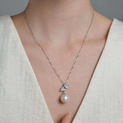 Manreya玛芮雅套装“岚蝶之舞”爱迪生珍珠项链耳环套装女气质新款 商品图3