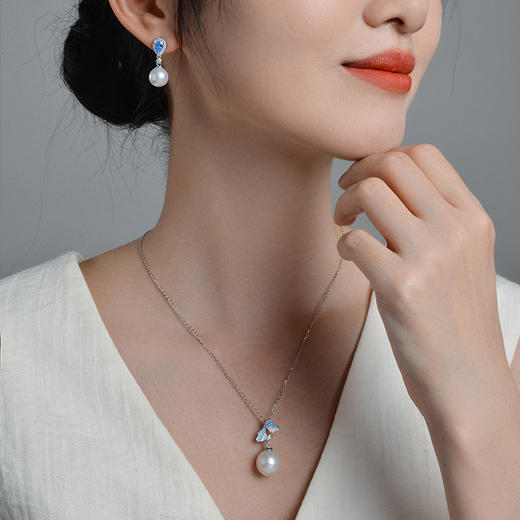 Manreya玛芮雅套装“岚蝶之舞”爱迪生珍珠项链耳环套装女气质新款 商品图1