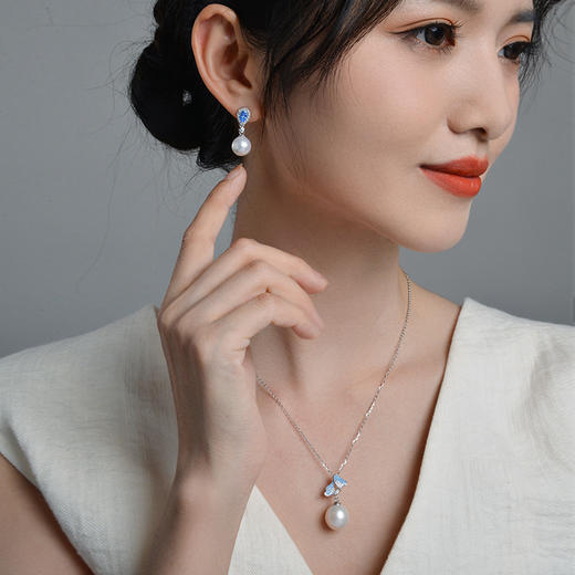 Manreya玛芮雅套装“岚蝶之舞”爱迪生珍珠项链耳环套装女气质新款 商品图2