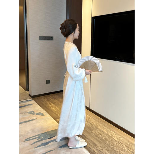 25特价 2404303   新中式提花连衣裙 商品图5