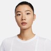 Nike/耐克DRI-FIT女子速干短袖上衣夏网眼布透气短款白色T恤FN4118-100 商品缩略图2