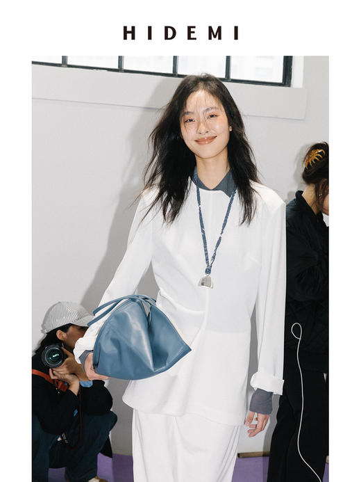 HIDEMI 极简春日圆领设计感前后两穿立体剪裁缎面外套上衣女 黑色/白色 商品图2