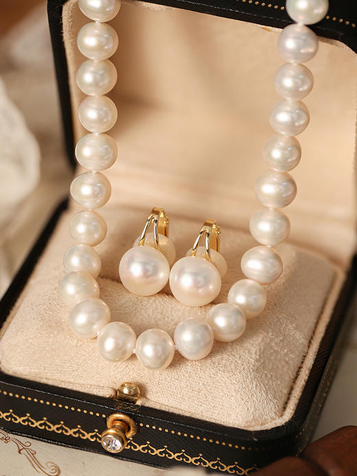 MANREYA玛芮雅“繁花”高定款超大点位淡水ak珍珠耳夹项链礼盒套装没耳洞也能戴，《蘩花》汪小姐同款 商品图3