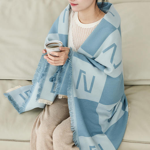 南周文创-「依」毛毯礼盒 （南方周末创刊40周年纪念版） 商品图3