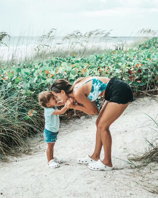 全家都有！白敬亭/大幂幂代言！Cr**s原厂の合集！厚底情侣DIY凉拖沙滩鞋 商品图3