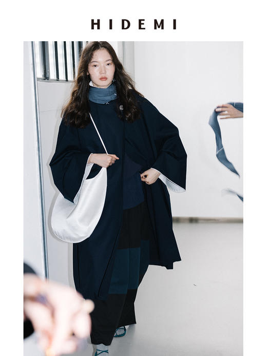 HIDEMI 简约设计感撞色翻边廓形拼接翻驳领长风衣 商品图2