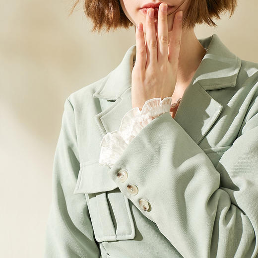 欧芮儿2019秋新品西装领长袖牛油果绿外套女系带收腰气质中长款 商品图2