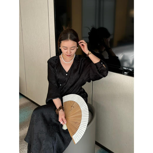 25特价 2404303   新中式提花连衣裙 商品图1