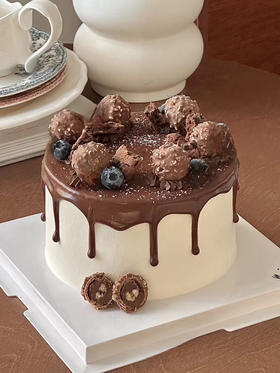 费列罗巧克力蛋糕