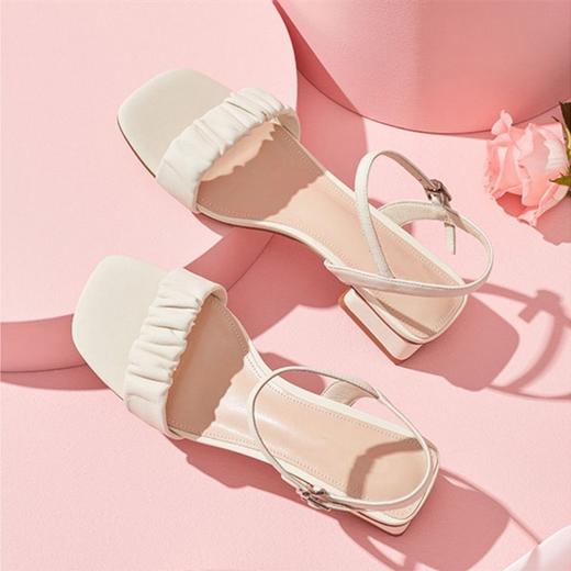 【降价10元！不挑脚型的一字凉鞋】达芙妮同款凉鞋 日系简约风 经典时髦！ 商品图3