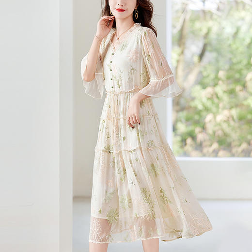QS-82497018重工刺绣真丝连衣裙女新款夏季中袖年轻款优雅气质V领桑蚕丝 商品图0