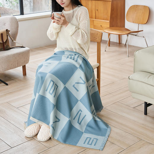 南周文创-「依」毛毯礼盒 （南方周末创刊40周年纪念版） 商品图4