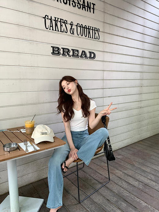 金蘑菇菇 韩漫top / 纯色v领针织短袖t恤女短款小个子上衣 商品图8