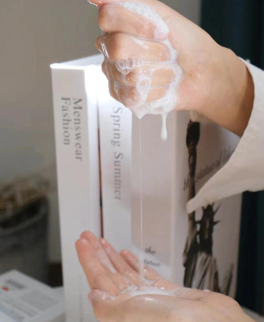 拥有美白特证的“大白膜”(一片面膜=7颗珍珠精华)【京润珍珠 美白奶皮面膜】补水还能有效美白!经典国货安全又实惠，这个夏季美白就用它了! 商品图4