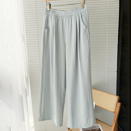 【E】女夏季薄款垂感防晒休闲运动缎面泡泡山本褶皱阔腿裤HK8023 商品图3