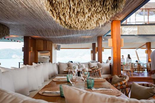 泰国普吉岛YONA Beach Club海上俱乐部【酒吧 I  DJ美食 I 海上泳池多层游艇打卡网红同款360度海景卡座】 商品图5