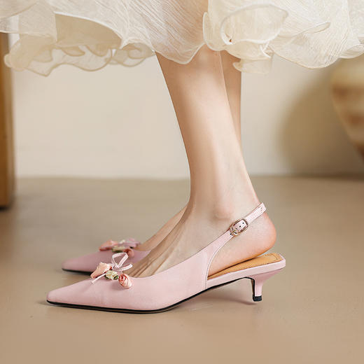 【预售5天】优雅个性，花朵蝴蝶结里外全皮包头高跟鞋MT&ML3296 商品图7
