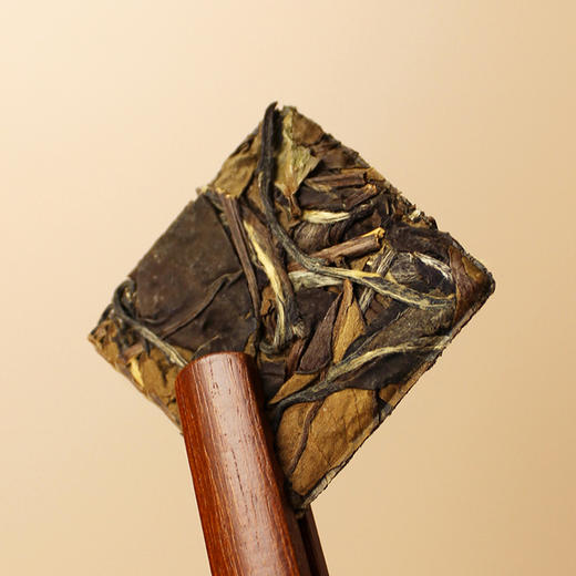 鼎茗荟丨老白茶小方片 贡眉 福鼎白茶 2018年磻溪原料 120g 购满2盒配手提袋 商品图3