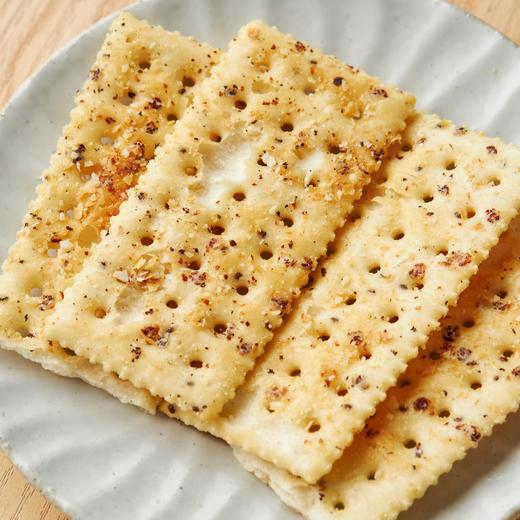 怪力食厂玛格丽特/黑松露火腿苏打饼干|添加三色藜麦+奇亚籽，咸香酥脆 商品图4