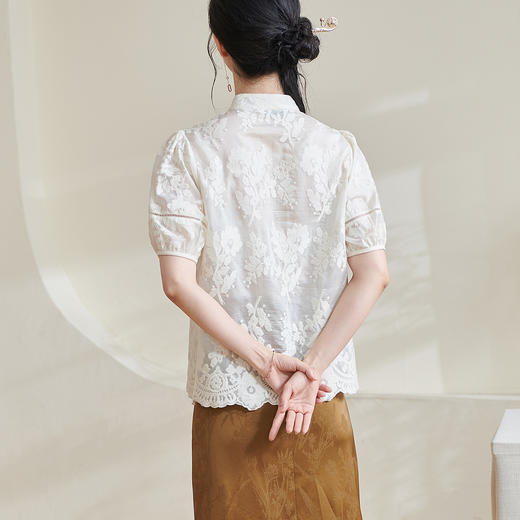 米思阳2025夏季新款新国风复古莱赛尔衬衫绣花花边设计衬衣女1675 商品图5