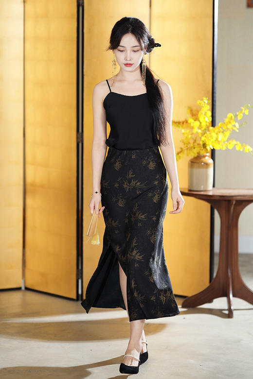 逸红颜明月优选 #『竹影』竹风雅韵新中式半身裙,斜裁鱼尾裙型,百搭舒适,松弛有度 商品图0