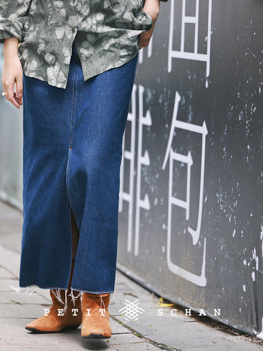 PETIT SCHAN小闪 CLO#231 Blue secret realm 幽蓝秘境 土耳其进口牛仔微a字半身裙 商品图0