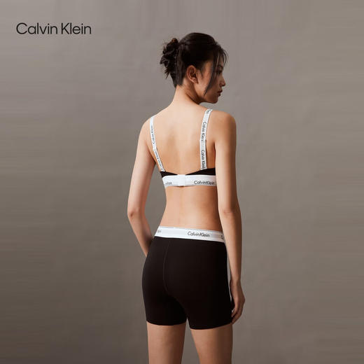 CKU【摩登引力带】新款女士无钢圈薄垫深V文胸QF7622AD 商品图6
