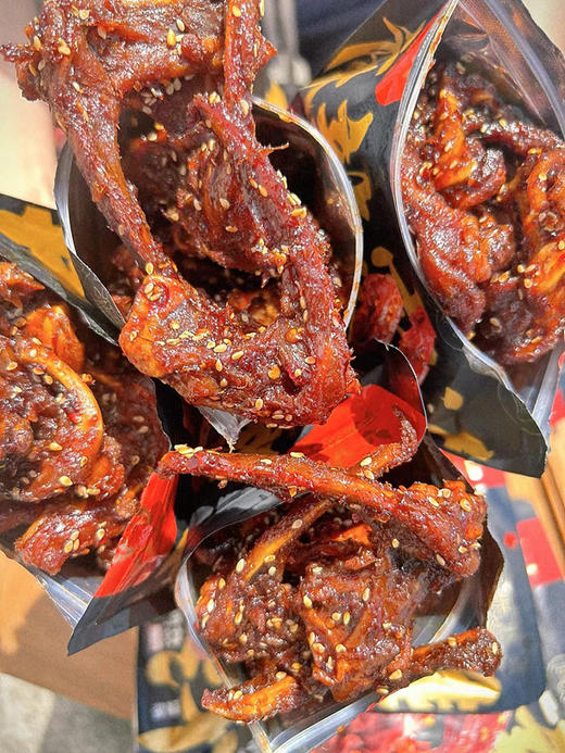 罗大胡子麻辣蜜汁鸭锁骨风干甜辣鸭架解馋小零食即食休闲办公室小吃 商品图3