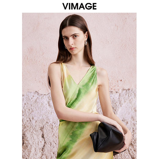 VIMAGE纬漫纪夏季新款晕染V领显瘦气质无袖上衣V2113720 商品图3