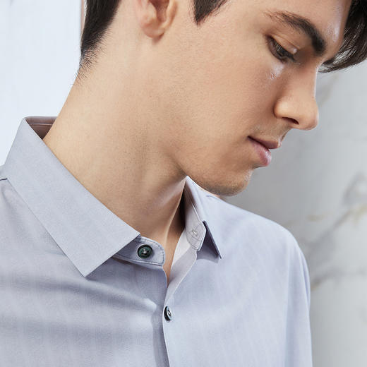 【冰氧吧】柒牌凉感短袖衬衫男2024夏季新款条纹印花休闲翻领衬衣	126A71280 商品图2