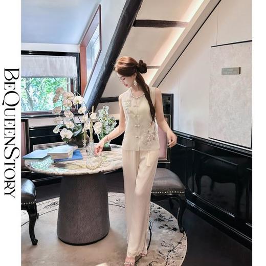 【大货，不退不换】  【飞花鹤亭】中式国风桑蚕丝圆领盘扣蝴蝶梅花刺绣马甲夏新款 商品图2