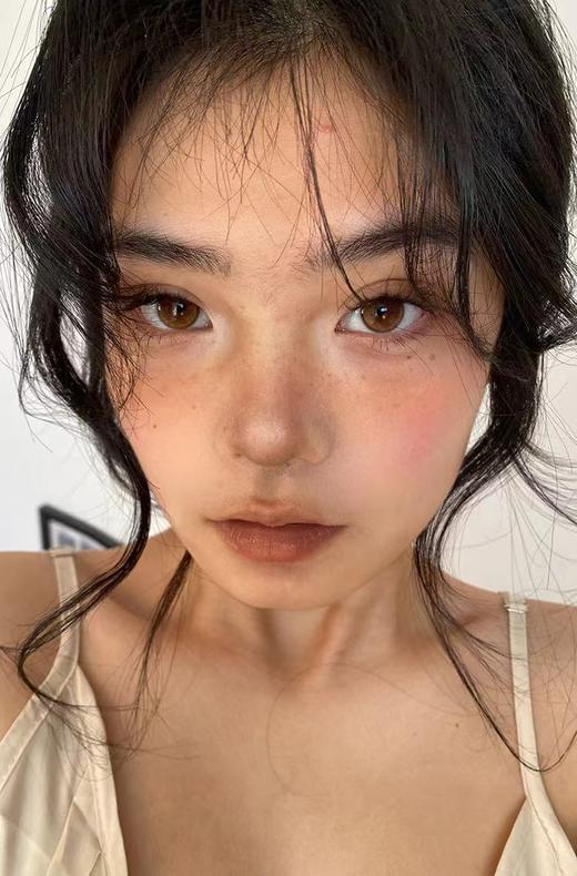 wecute 半年抛 蔷薇紫/暮色棕 紫/棕 14.2mm 美瞳两片装 奶呼呼清透眼 商品图9