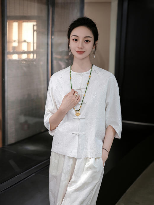 盛唐婧 |丝麻提花圆领小外套-白色 商品图2