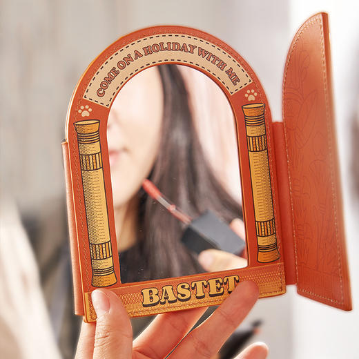 大英博物馆 盖亚·安德森猫和她的朋友们系列 巴斯特的假期 开门磁吸 化妆镜 安卡款 商品图3