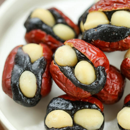 幸福抱富枣  都是好东西 女孩子可以多吃，2袋可以包邮 商品图0