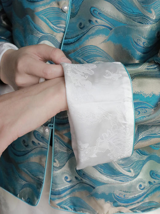 盛唐牡丹 |海浪纹重缎宋锦对襟外套 商品图4