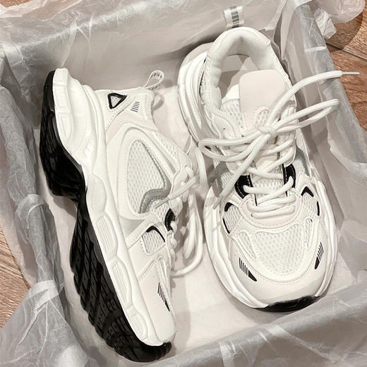 【夏天漏腿神器❗️休闲运动百搭老爹鞋】春夏日系复古慢跑鞋，时尚休闲运动鞋，百搭老爹鞋小白鞋 男女情侣休闲鞋L父亲节礼物新年礼盒年货礼盒 商品图2