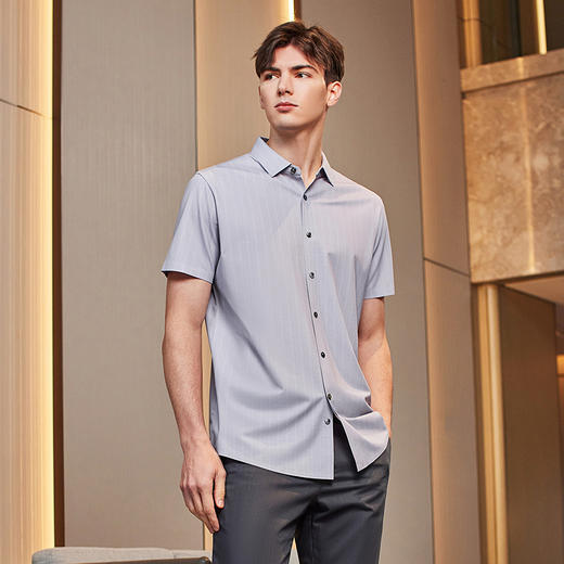 【冰氧吧】柒牌凉感短袖衬衫男2024夏季新款条纹印花休闲翻领衬衣	126A71280 商品图3