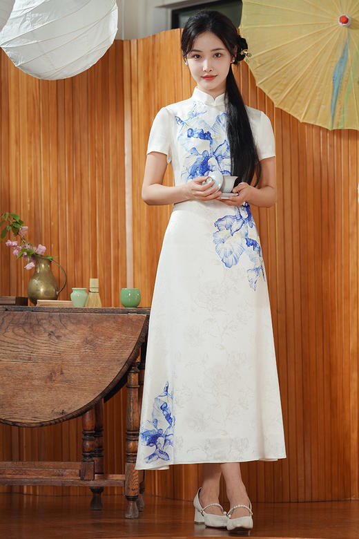 逸红颜明月优选 #『烟岚』收藏级杨紫同款醋酸旗袍,老师傅1对1手工剪裁 ,花型设计师手绘印花 商品图2
